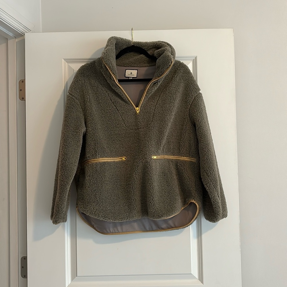 Tuckernuck Olive Green Sherpa Half-Zip Pullover with Gold Trim